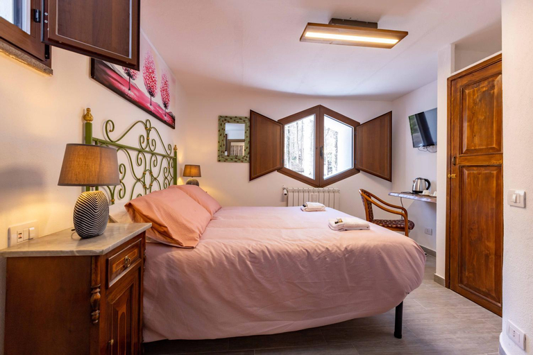 Bedroom 15