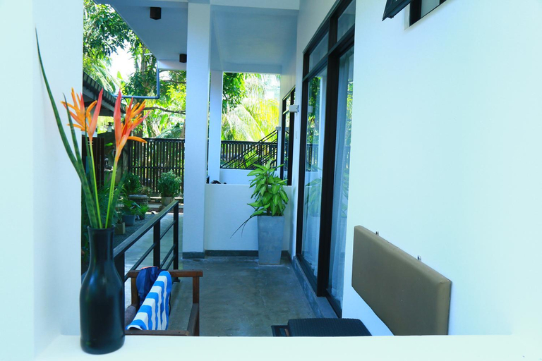 Others 5, SriMany, Weligama