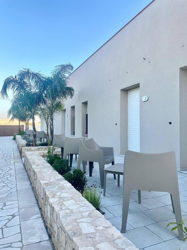 Others 2, Casto Bed & Breakfast, Lecce