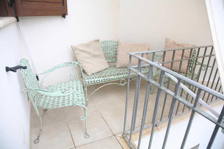 Others 4, Residence Angelica, Brindisi