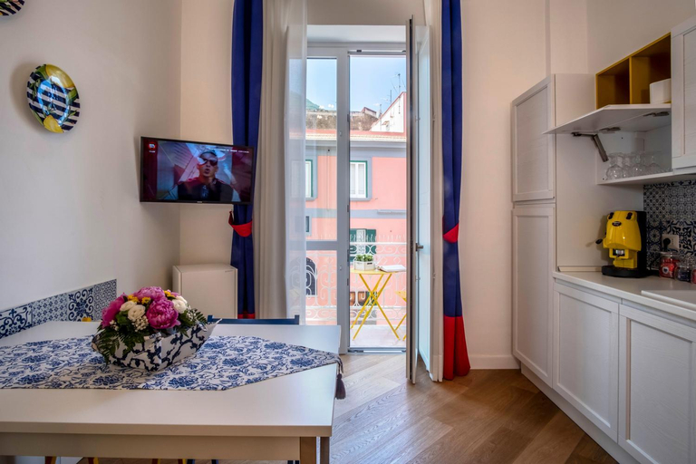 Others 5, Sea View Luxury Apartment, Napoli
