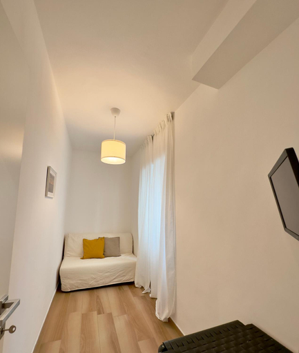 Others 3, B&B Cellini, Salerno