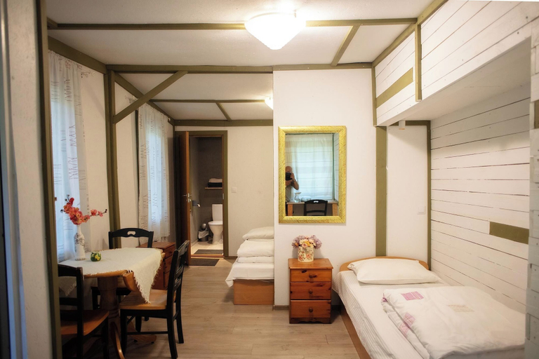 Bedroom 5, Asmonai Campsite, Šilutės
