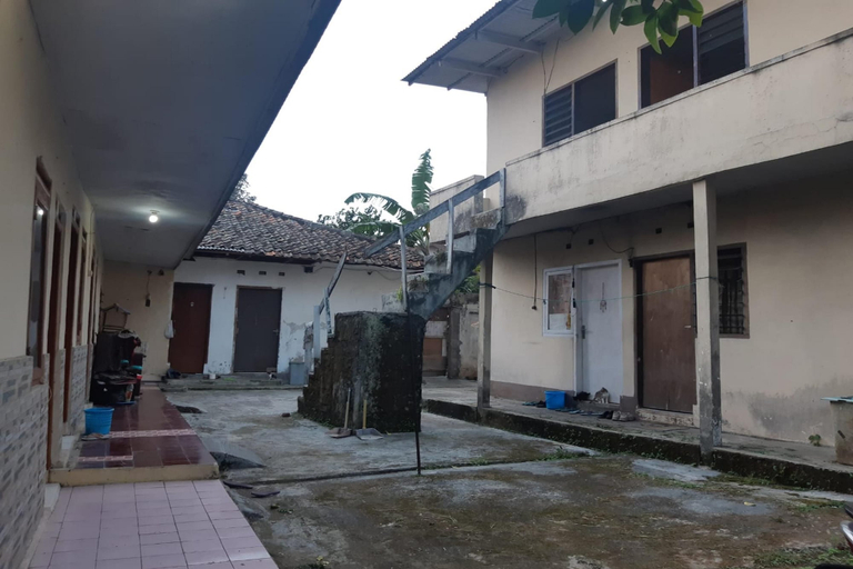 Exterior & Views 1, Hotel O Pondok An Syariah, Bandung