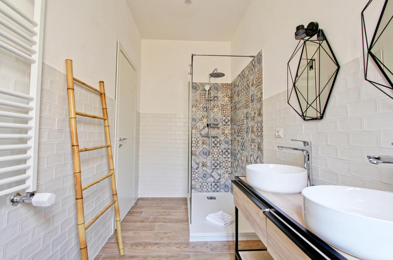Others 3, Prati Sweet Home, Rome