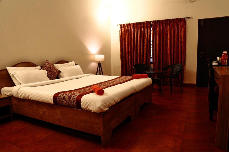 Bedroom 2, Pinewood Resort, Raigarh