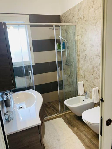 Bathroom 2, Casa Mia, Lecce