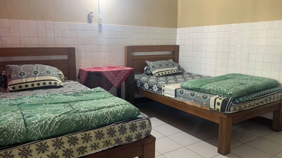 Bedroom 2, Tilamsari Hotel, Gunung Kidul