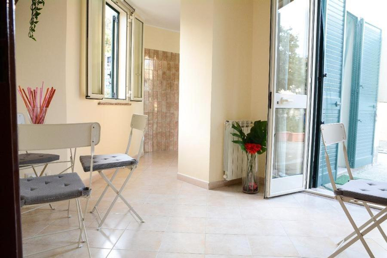 Others 2, B&B Bonlet, Messina