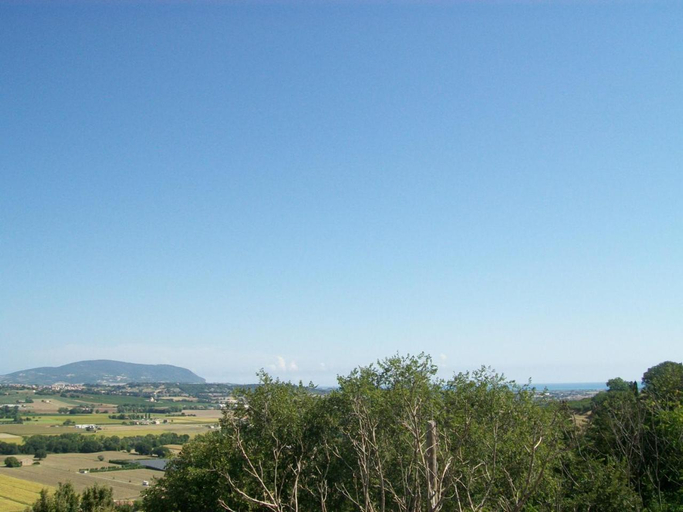 Others 4, Affittacamere il girasole, Macerata