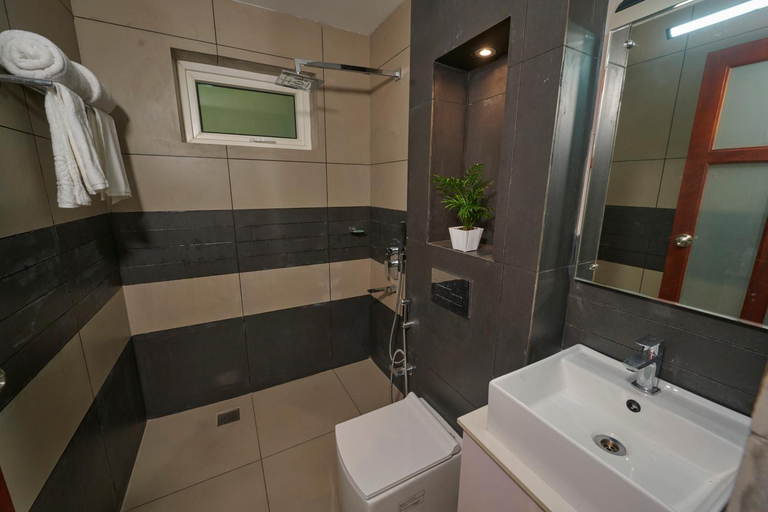 Bathroom 3, The Elms Thekkady, Theni
