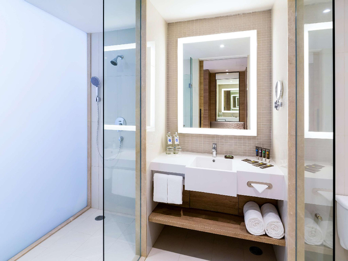 Bathroom 9