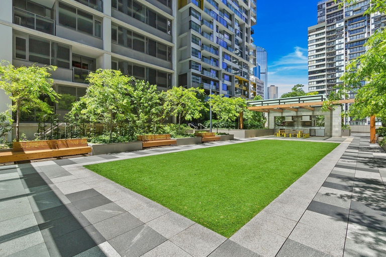 Exterior & Views 2, Sakura Apartment, Melbourne