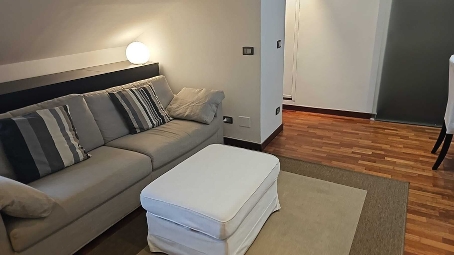 Others 5, 108 APARTMENT, Torino