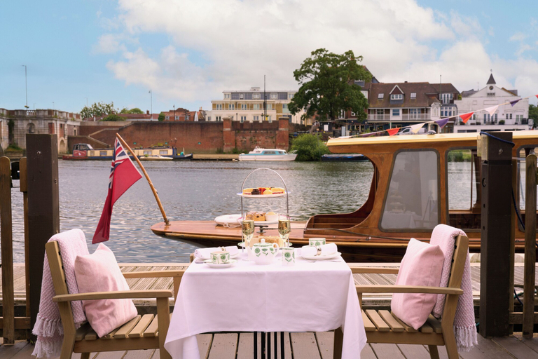 Food & Drinks 4, The Mitre, Hampton Court, London