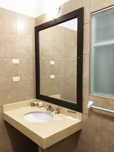 Bathroom 3, Hotel Katari At Plaza de Armas Cusco, Cusco
