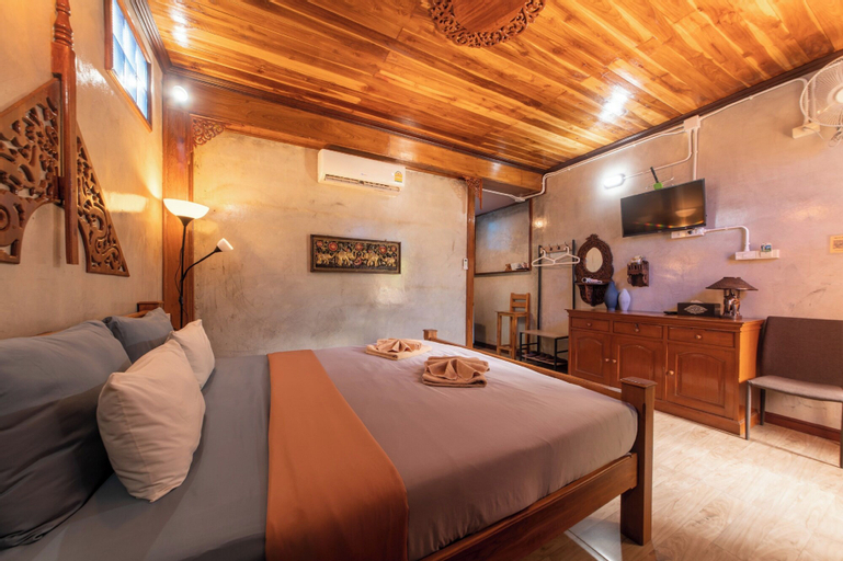 Bedroom 13