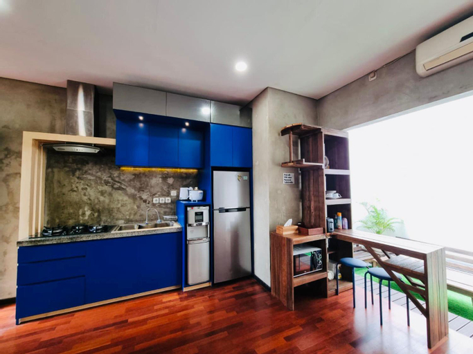 Dining Room 6