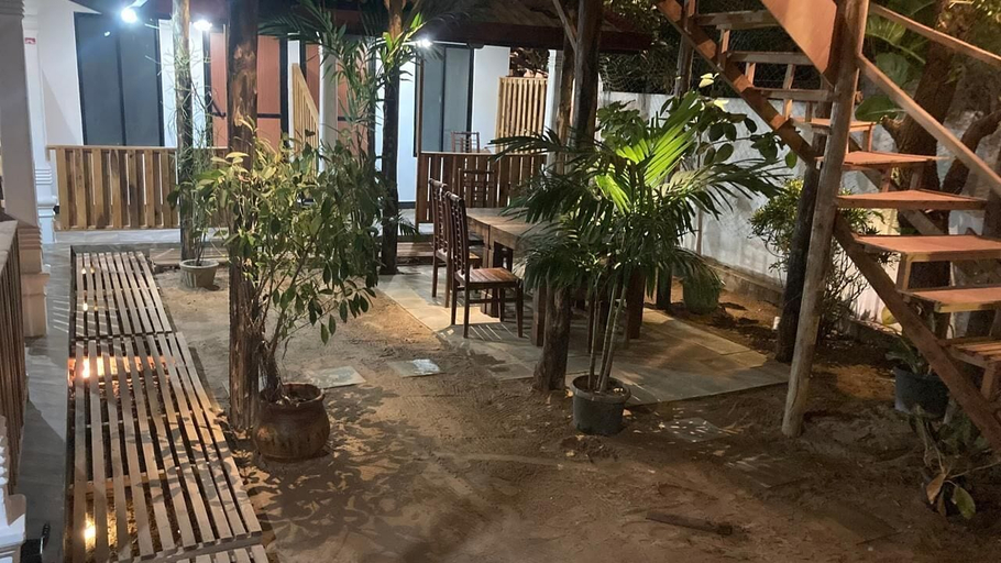 Others 5, Ceylon Beach Haven Uppuveli, Trincomalee Town and Gravets