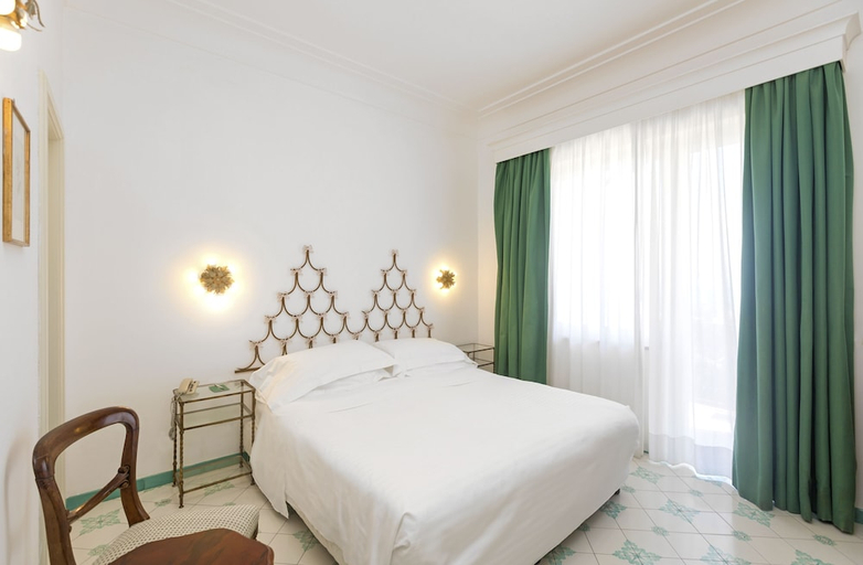 Bedroom 2, Pazziella Garden & Suites, Napoli
