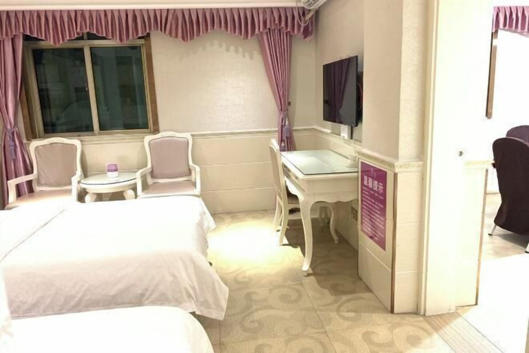 Bedroom 5, Moon Palace Hotel Huizhou, Huizhou
