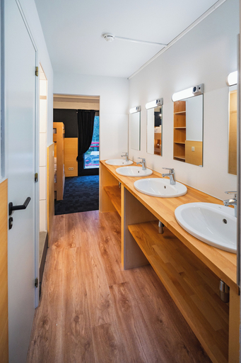 Bathroom 3, Hôtel Aquatel, Namur