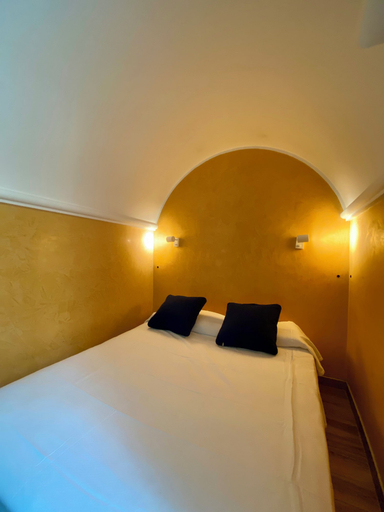 Room 2, Art Flat- Stendhal 30, Milano