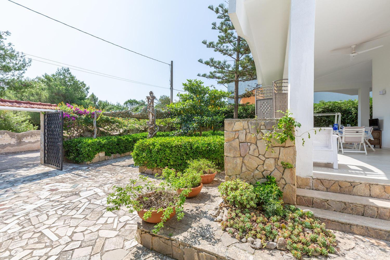 Others 3, Villa Cirenaica by BarbarHouse, Taranto
