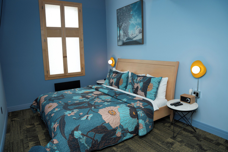 Bedroom 4, Bentley's Inn, Perth