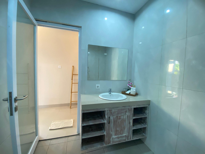 Bathroom 3, Prada Living canggu, Badung