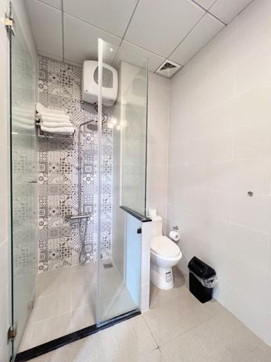 Bathroom 3, Văn Hoa Hotel, District 5