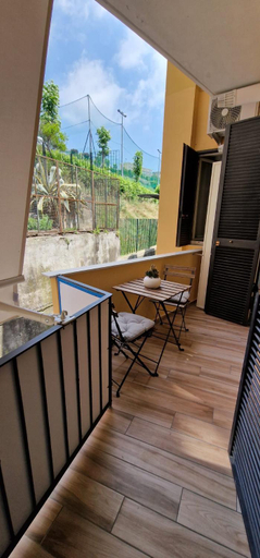 Others 4, B&B Ciruzzo, Napoli