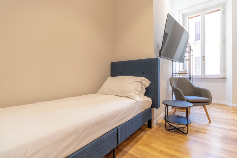 Bedroom 4, Cunabu Emilio, Rome