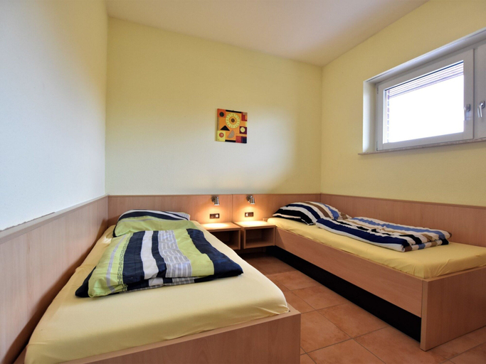 Bedroom 2, Spacious Home, Zierow, Nordwestmecklenburg