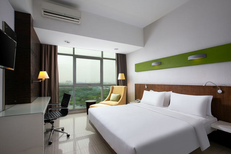 Bedroom 2, Hotel Santika Cikarang, Cikarang