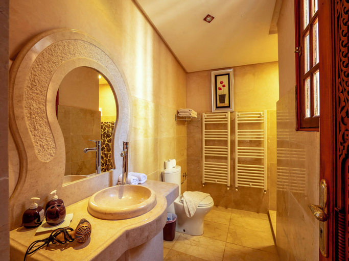 Bathroom 17