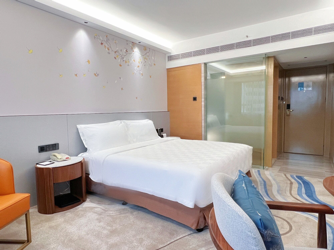 Bedroom 18