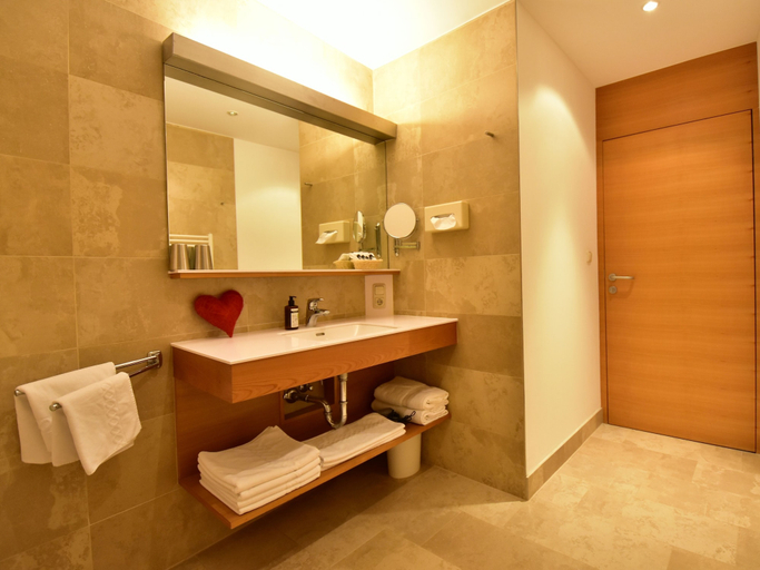 Bathroom 5, VitalZeit Hotel Weber, Wiener Neustadt Land