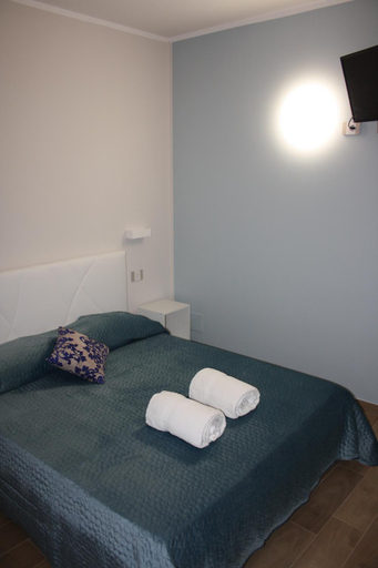 Facilities 3, DUE CAPPUCCINI, Palermo