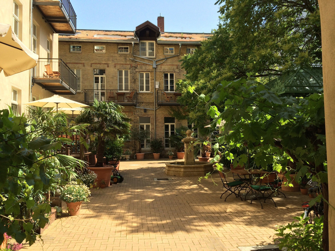 Exterior & Views 2, Hotel & Boardinghouse Garden Living, Berlin