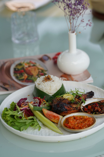 Food & Drinks 6