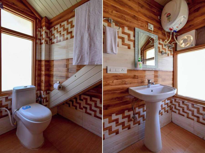 Bathroom 3, Gulmarg Height Homestay Kufri Shimla, Shimla