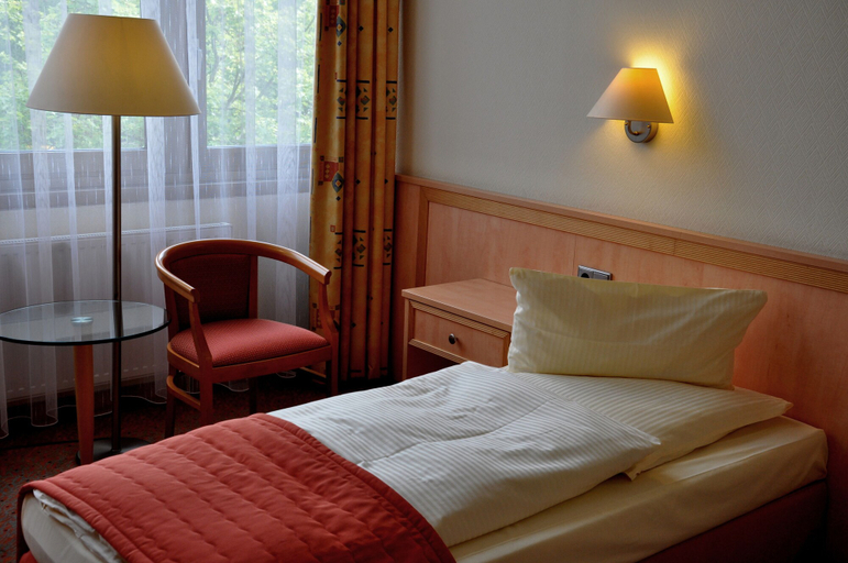 Bedroom 2, Hotel Steglitz International, Berlin