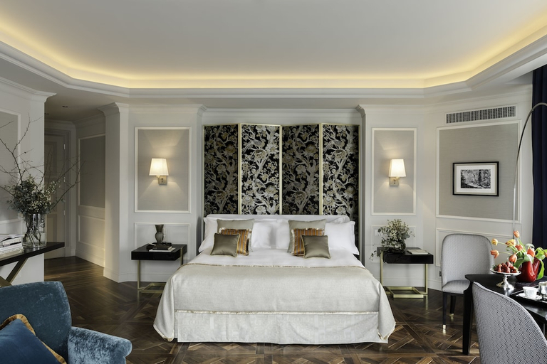 Bedroom 2, Palazzo Venezia, Como