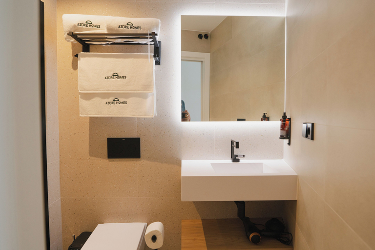 Bathroom 4, Azure Homes, Cádiz