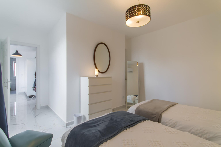 Others 2, Sunny Penthouse Modern 2 bdr - Sliema