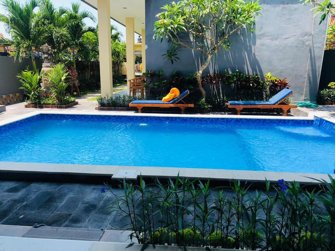 Swimming Pool 11