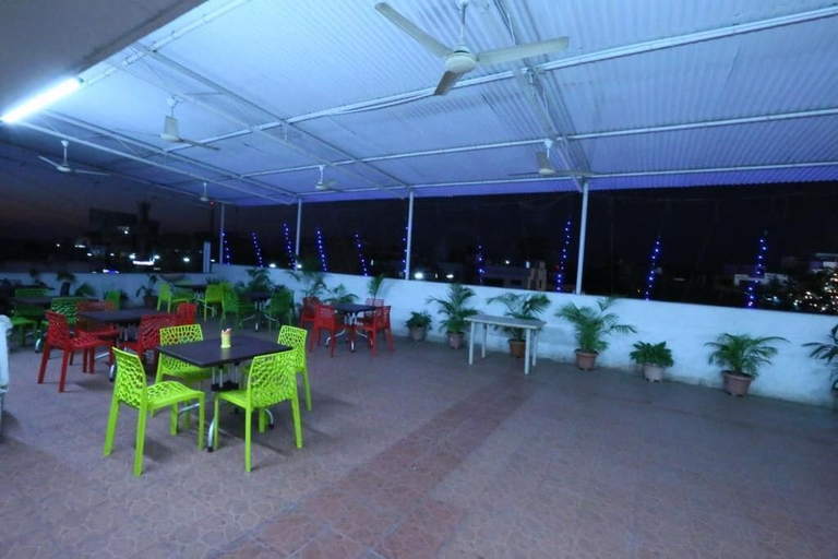 Food & Drinks 5, Hotel Girnar, Aurangabad
