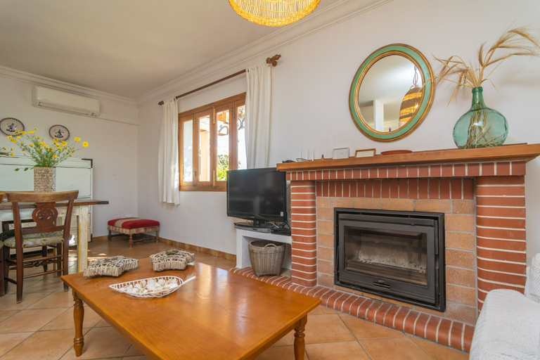 Room 3, Can Pilos in Inca With 3 Bedrooms and 2 Bathrooms, Baleares