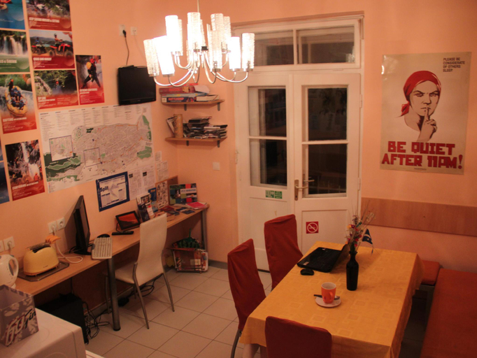 Others 5, Hostel Split Backpackers, Split